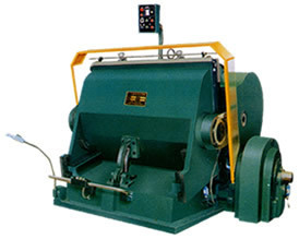 Επίπεδη μηχανή 1600Model 11KW εγκοπών Τύπου χαρτοκιβωτίων του τεμαχισμού Andindentation