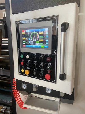 Slitter ταινιών 1350mm υψηλή ταχύτητα 30g/M2~350g/M2 Rewinder
