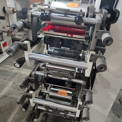 250mm μήκος 180mm πλάτος υψηλής ταχύτητας Flexo εκτυπωτική μηχανή 5-60m/min ταχύτητα 0,15mm ακρίβεια