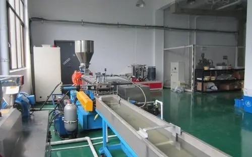 Καυτό τέμνον πλαστικό Granulator πλαστικό αποβλήτων γραμμών παραγωγής εξωθητών
