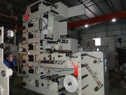 Μηχανή εκτύπωσης Flexo ετικετών υψηλής ταχύτητας με τον τεμαχισμό του συστήματος, τάση 220V/380V/Customize, ακαθάριστη ισχύς 30kw