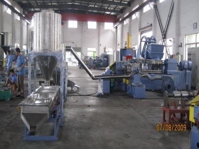 HDPE μηχανών εξωθητών πλαστικών ταινιών αποβλήτων LDPE PP τεράστια υφαμένη ταινία της PET τσαντών