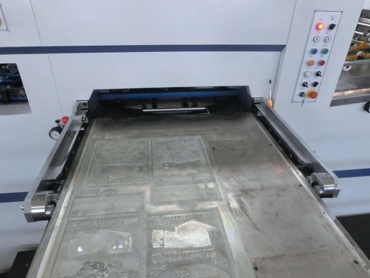 Εμπορική αυτόματη μηχανή 1050x750mm 5500shipping και χειρισμός αποτύπωσης σε ανάγλυφο - 7000shipping και χειρισμός